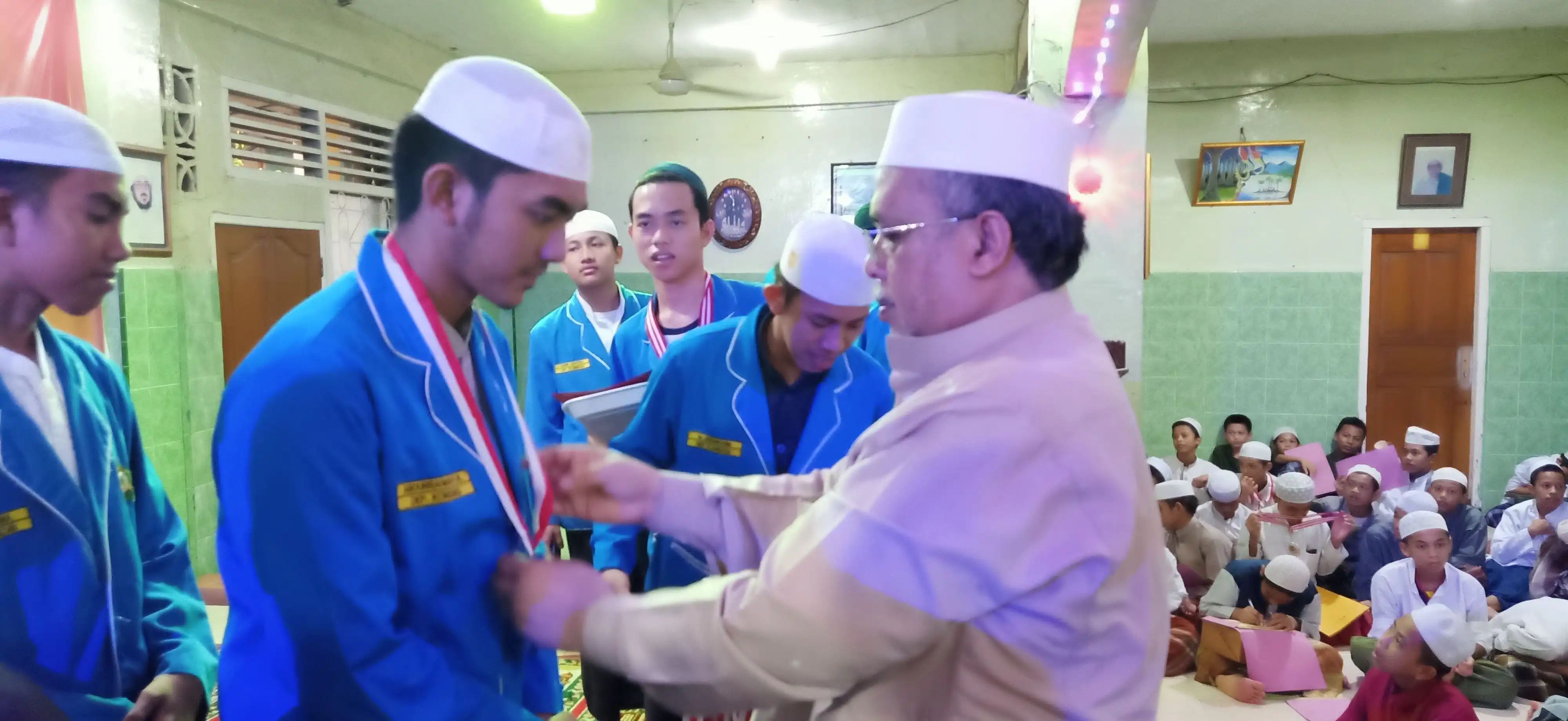 Pembagian Hadiah 168